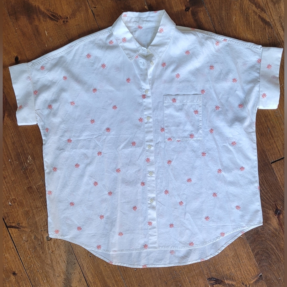 Madewell Oversized Boxy White Blouse with Pink Embroidered Flowers.